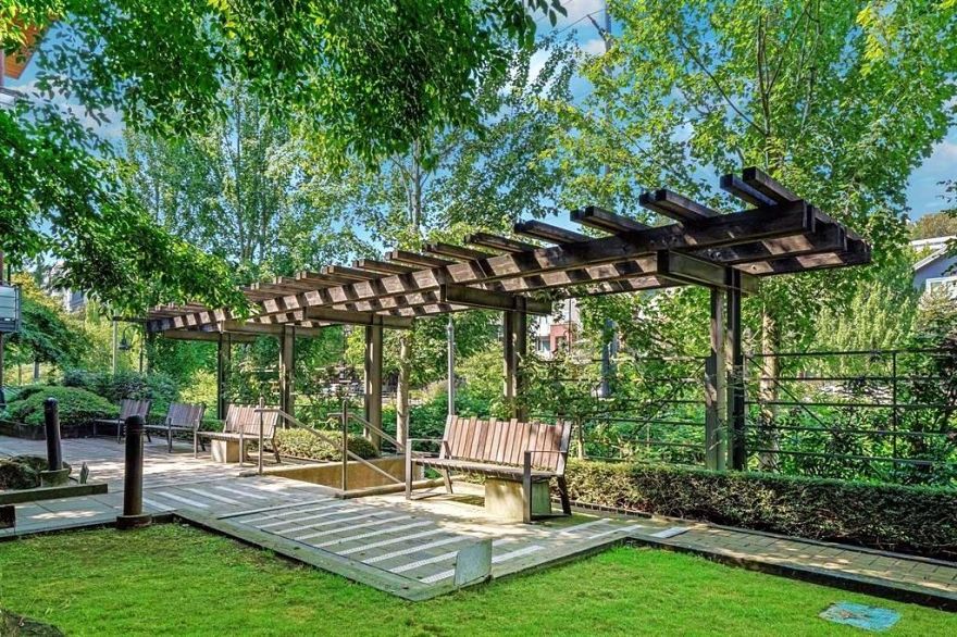 418 3133 Riverwalk Avenue