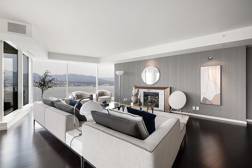 3307 1011 W Cordova Street