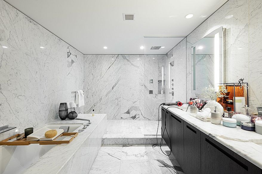 3307 1011 W Cordova Street