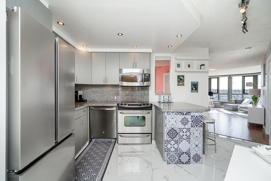 1402 1625 Hornby Street