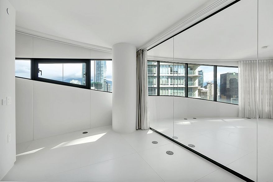 2008 1033 Nelson Street