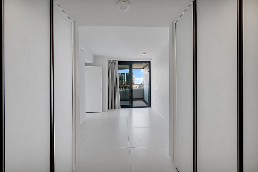 2008 1033 Nelson Street