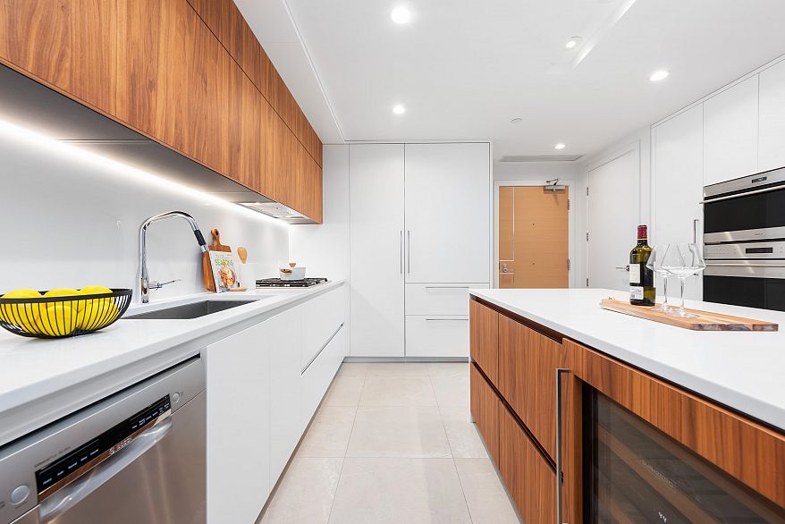 2203 885 Cambie Street