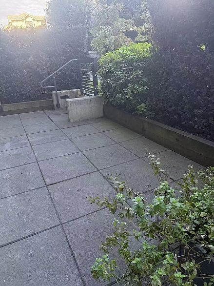 115 5687 Gray Avenue