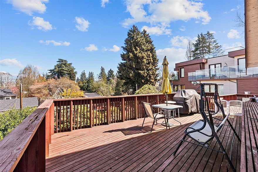 2516 Courtenay Street