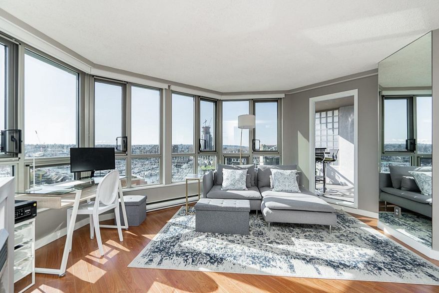 1402 1625 Hornby Street