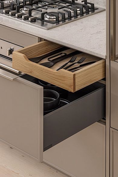 415 2250 Nanaimo Street