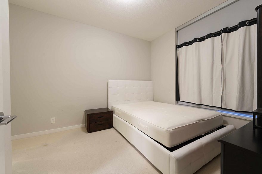 115 5687 Gray Avenue