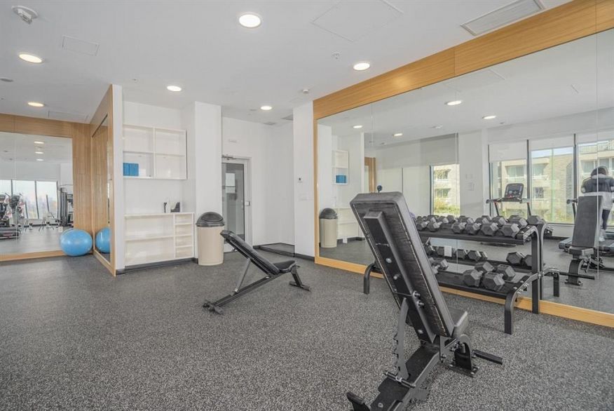 210 8138 Fraser Street