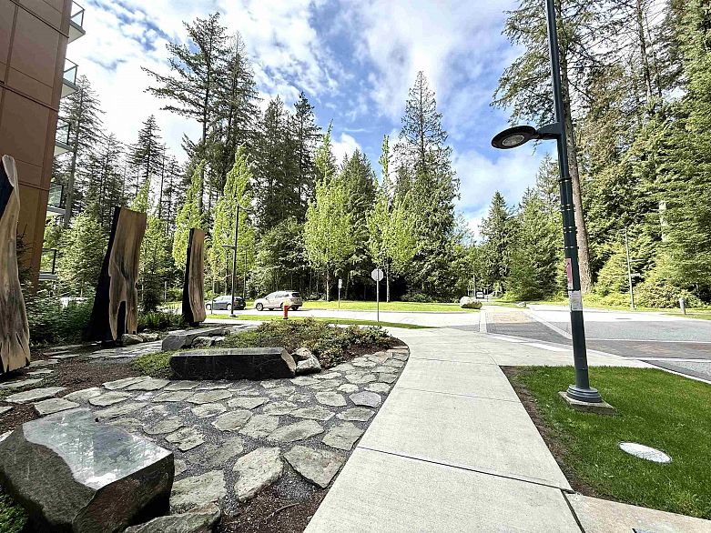 107 5608 Berton Avenue