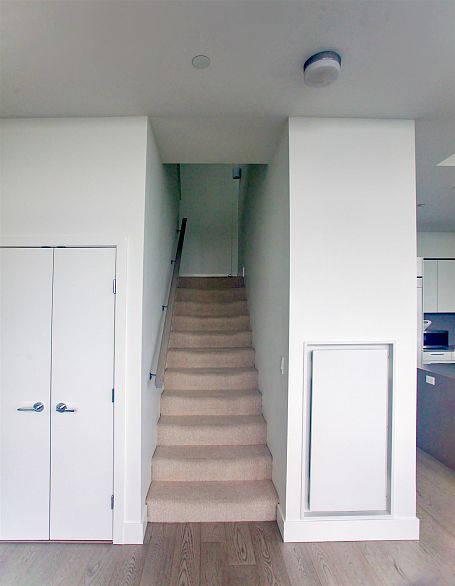 1602 3581 E Kent Avenue North