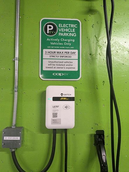 1402 8189 Cambie Street