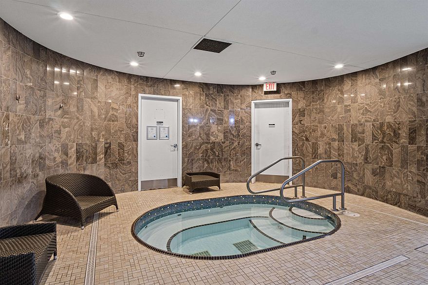 709 77 Walter Hardwick Avenue