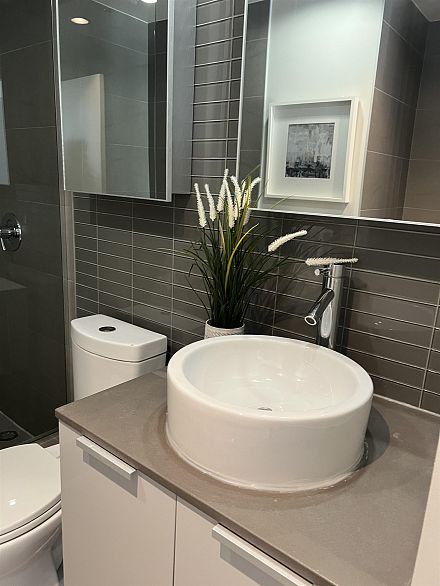 1409 128 W Cordova Street