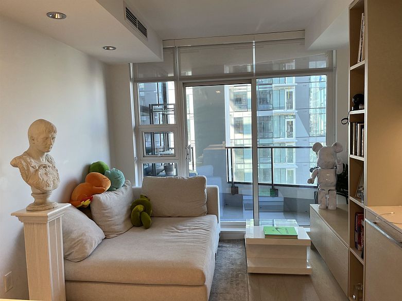 3007 1289 Hornby Street