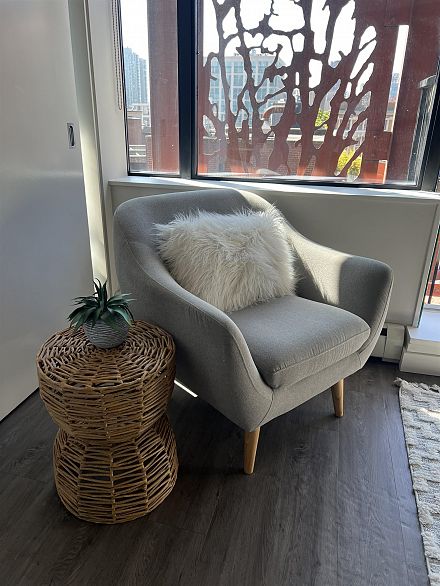 1409 128 W Cordova Street