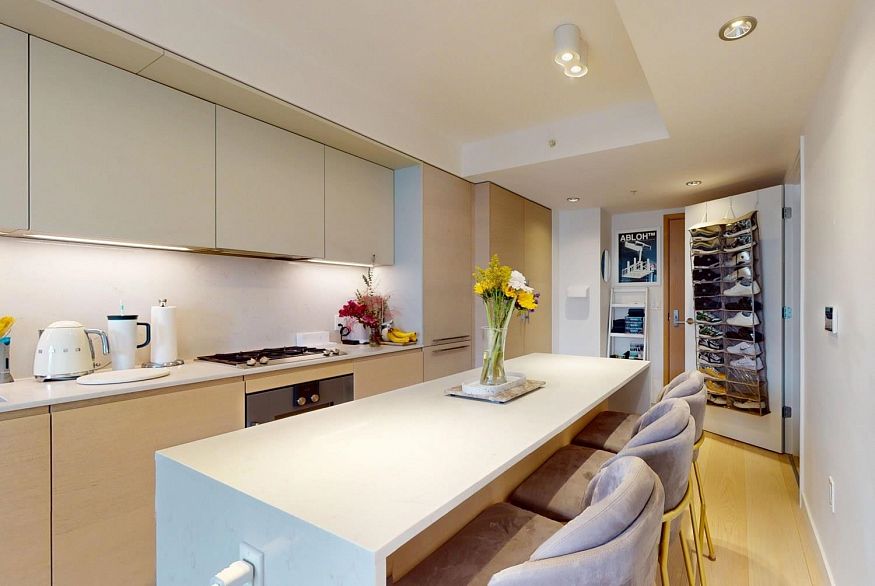 3007 1289 Hornby Street