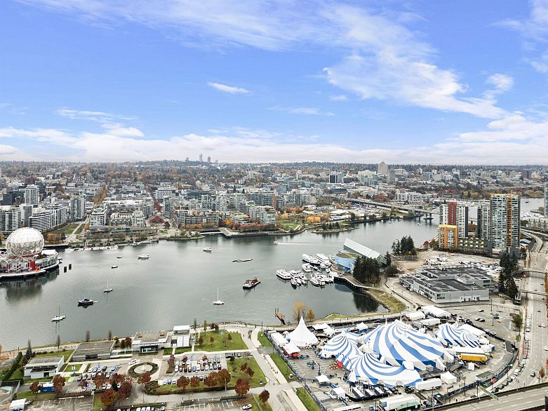 2501 63 Keefer Place