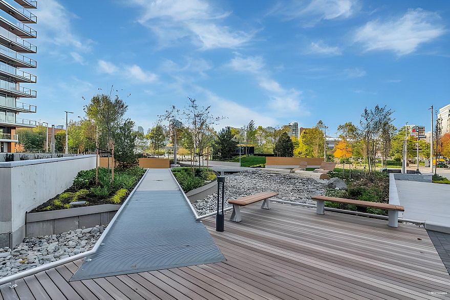 1302 1768 Cook Street