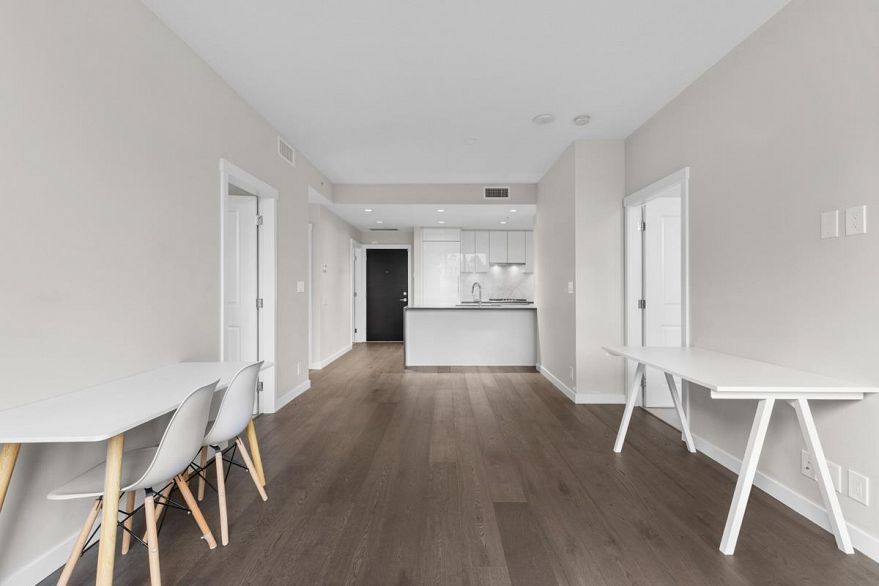 110 5687 Gray Avenue