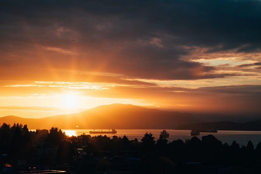 1201 2077 Nelson Street