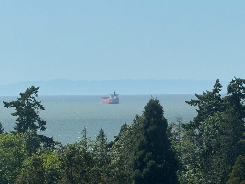 1201 2077 Nelson Street