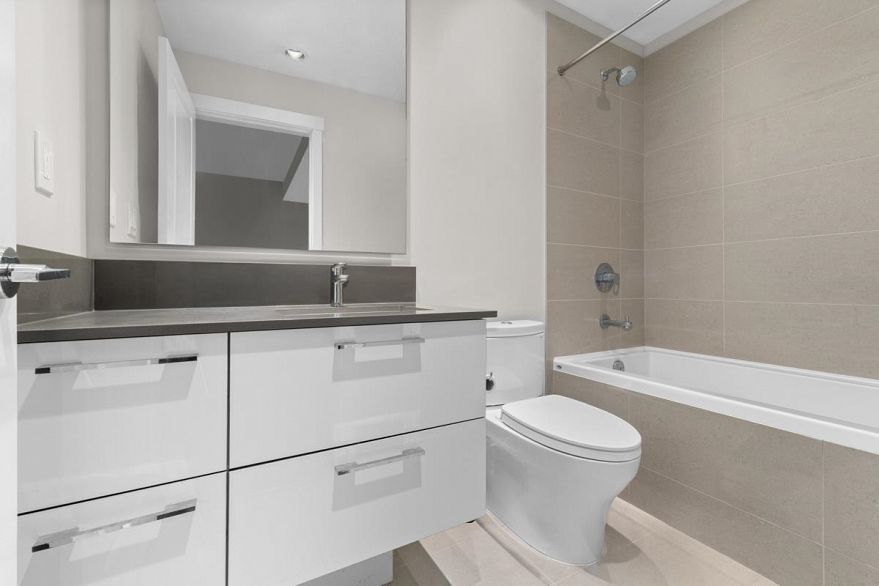 110 5687 Gray Avenue