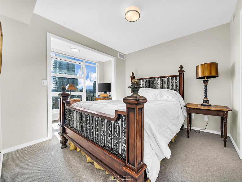 1107 1351 Continental Street