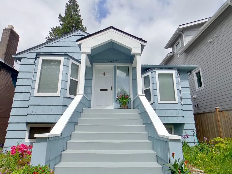 4427 W 16th Avenue