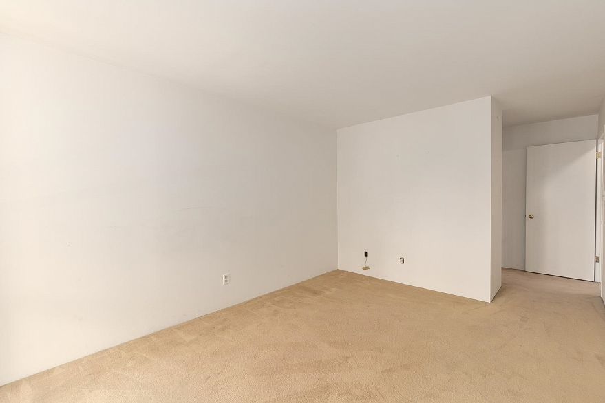 601 518 Moberly Road