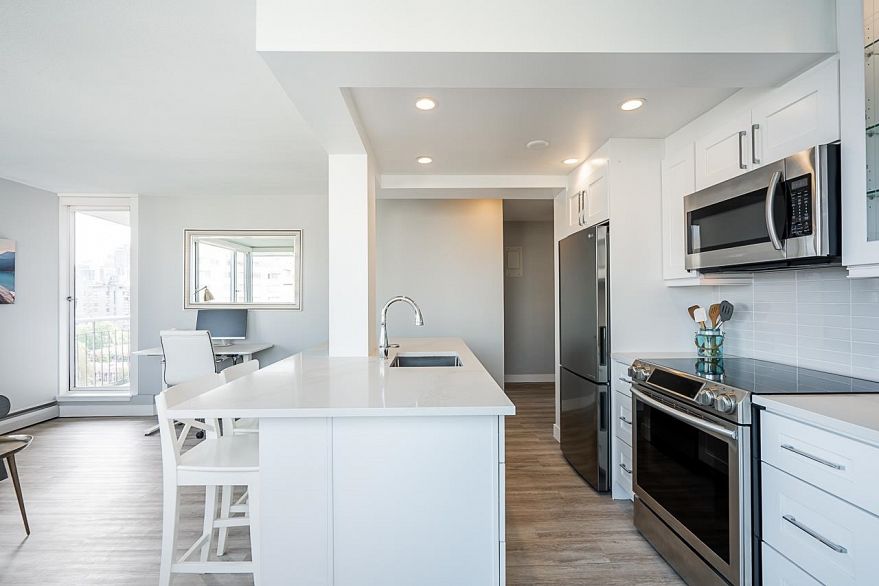 1206 1850 Comox Street