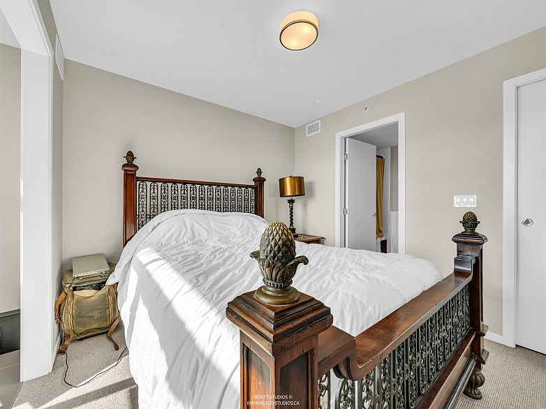 1107 1351 Continental Street