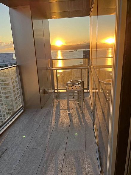 3703 1480 Howe Street