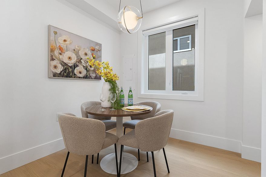 1 4257 Beatrice Street