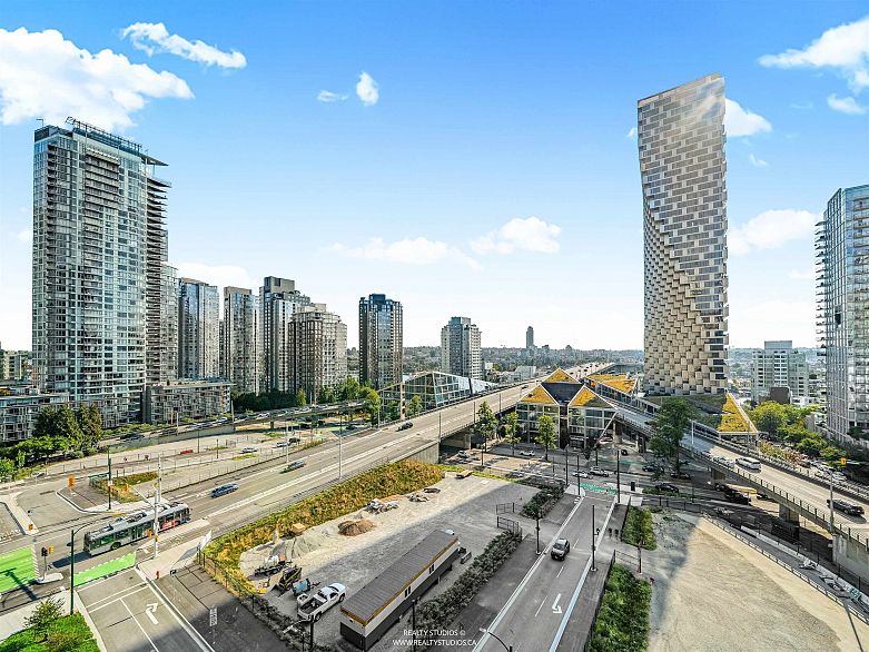 1107 1351 Continental Street