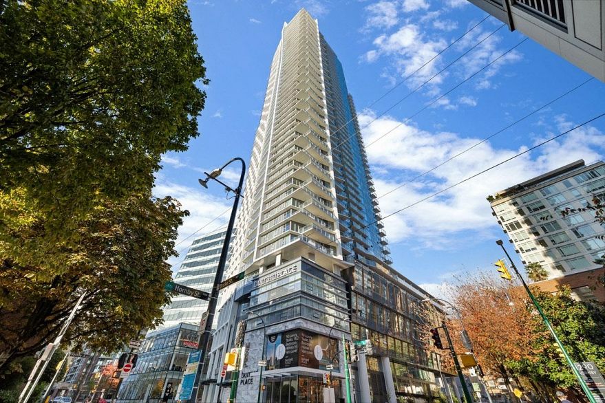 3210 1289 Hornby Street