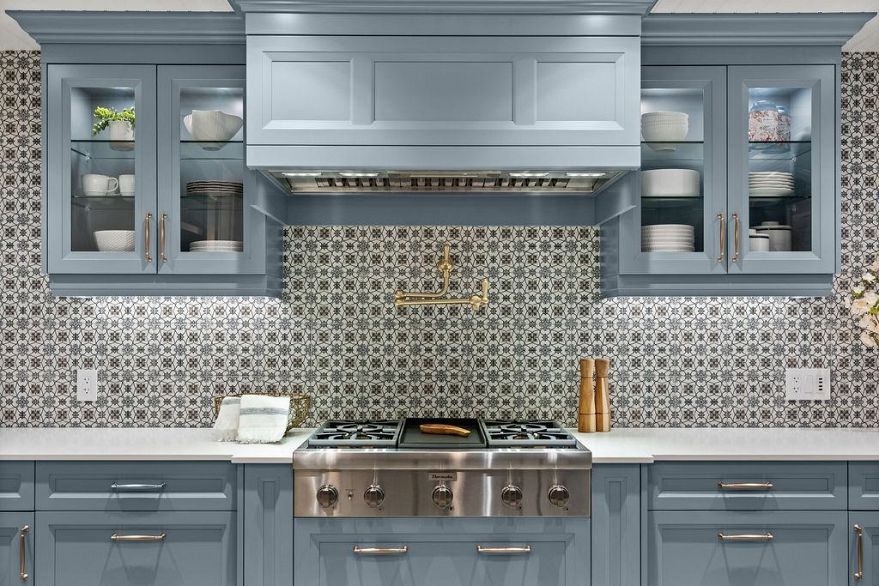 993 Broughton Street