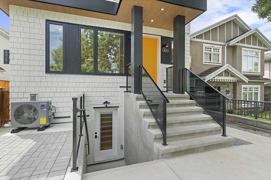 1 4257 Beatrice Street