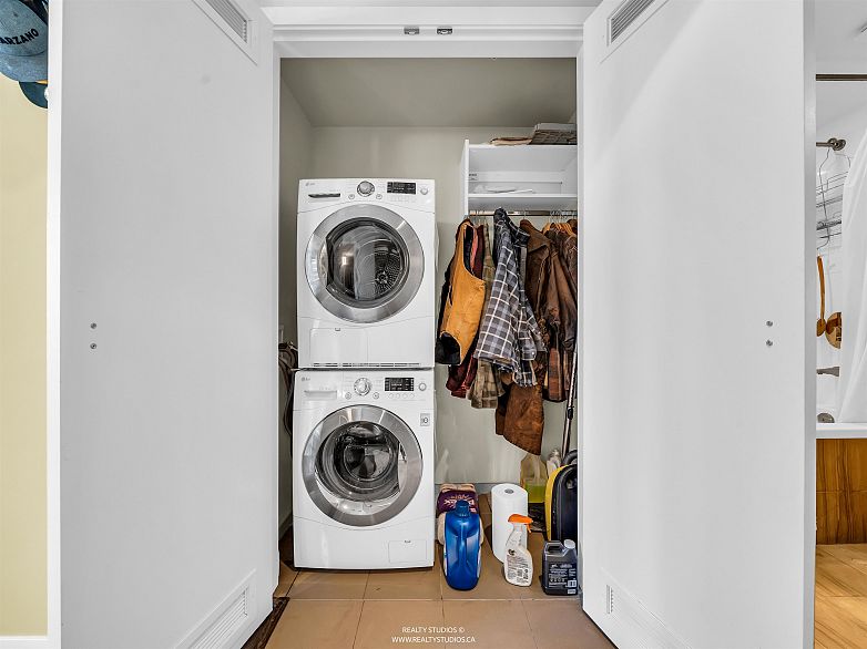 1107 1351 Continental Street