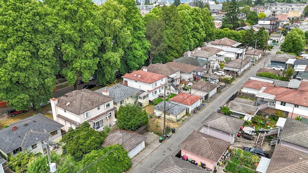 5338 Chambers Street