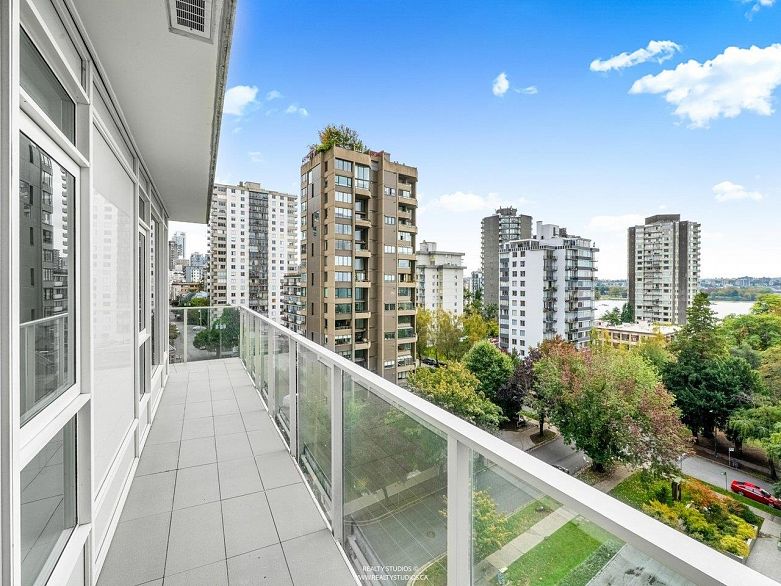 905 1221 Bidwell Street