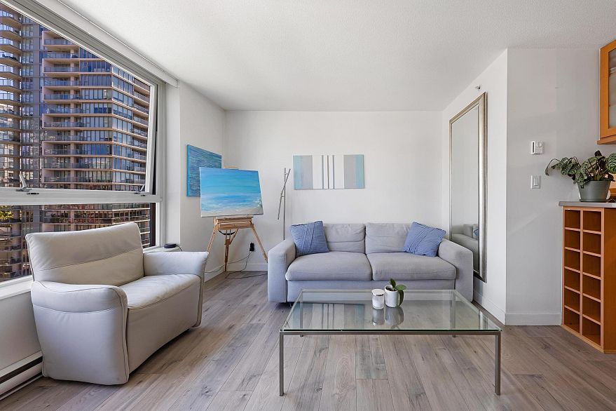 1607 1495 Richard Street