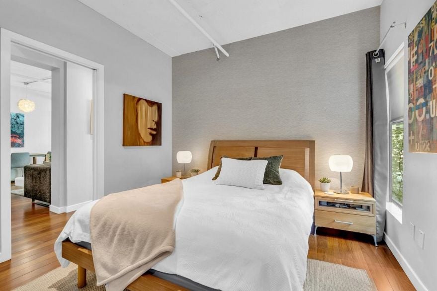 211&212 1529 W 6th Avenue