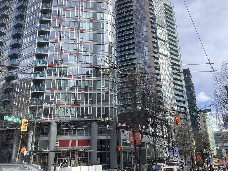1108 233 Robson Street