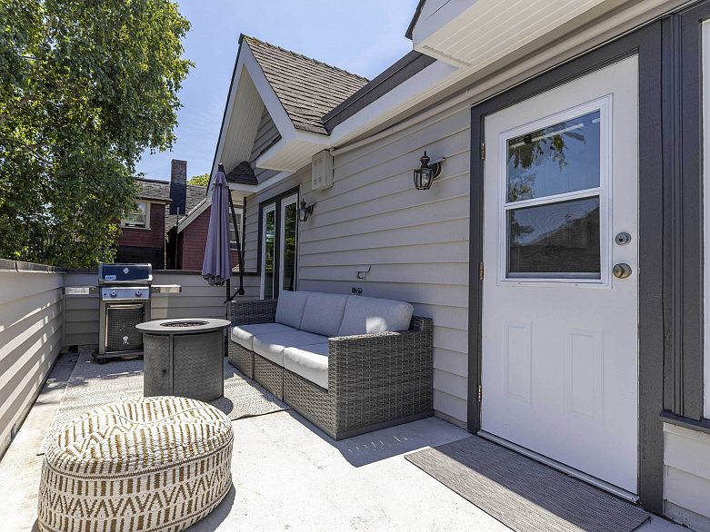 1902 Stephens Street