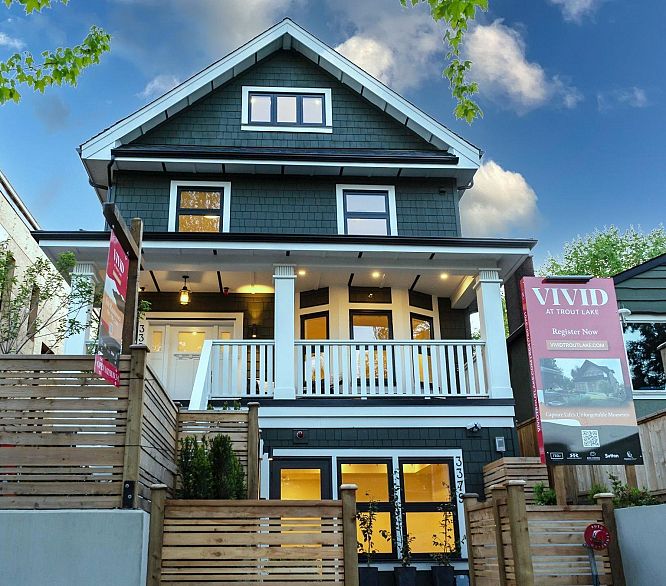 3381 Victoria Drive