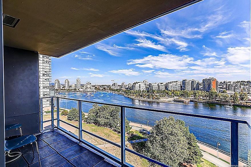 1101 980 Cooperage Way