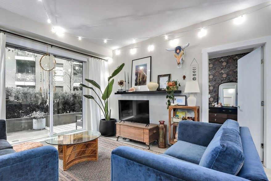 202 3588 Sawmill Crescent