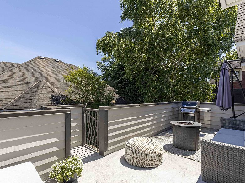 1902 Stephens Street