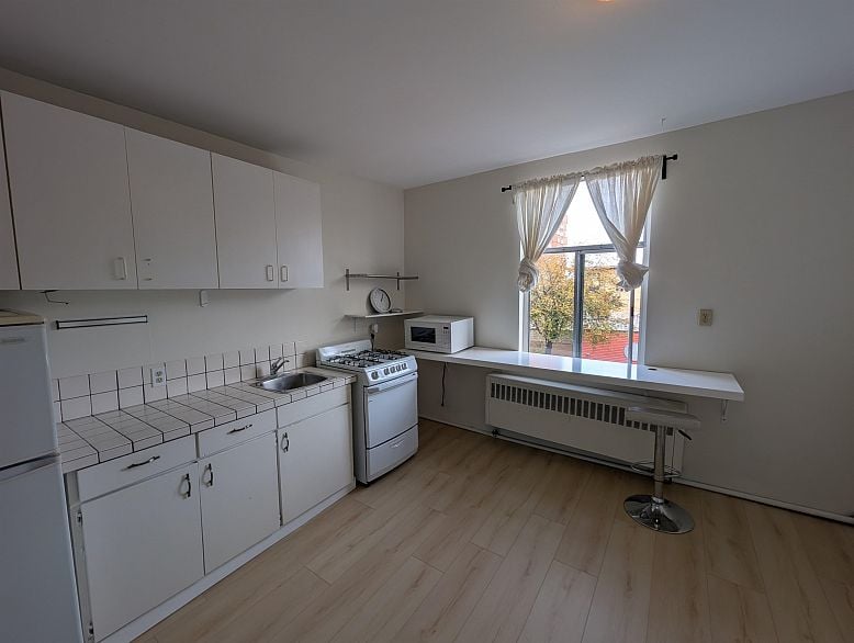 6 2603 MAIN STREET, Vancouver BC V5T 1Z4